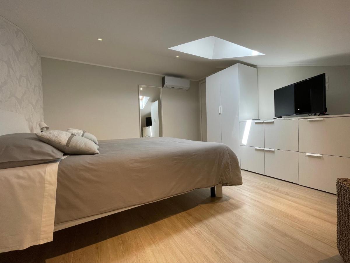 Otium Rooms / Camere E Appartamenti Morrovalle ภายนอก รูปภาพ
