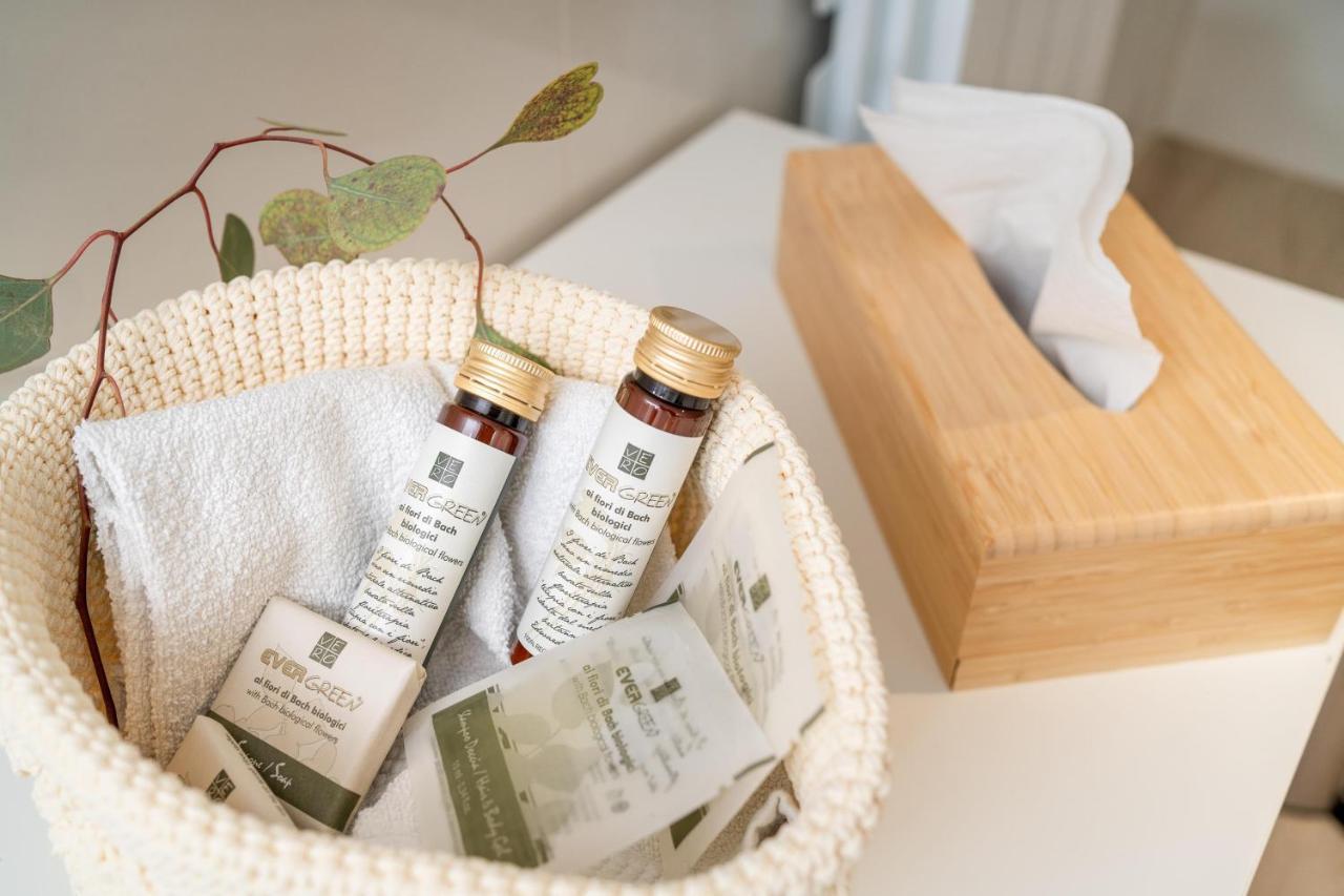 Otium Rooms / Camere E Appartamenti Morrovalle ภายนอก รูปภาพ