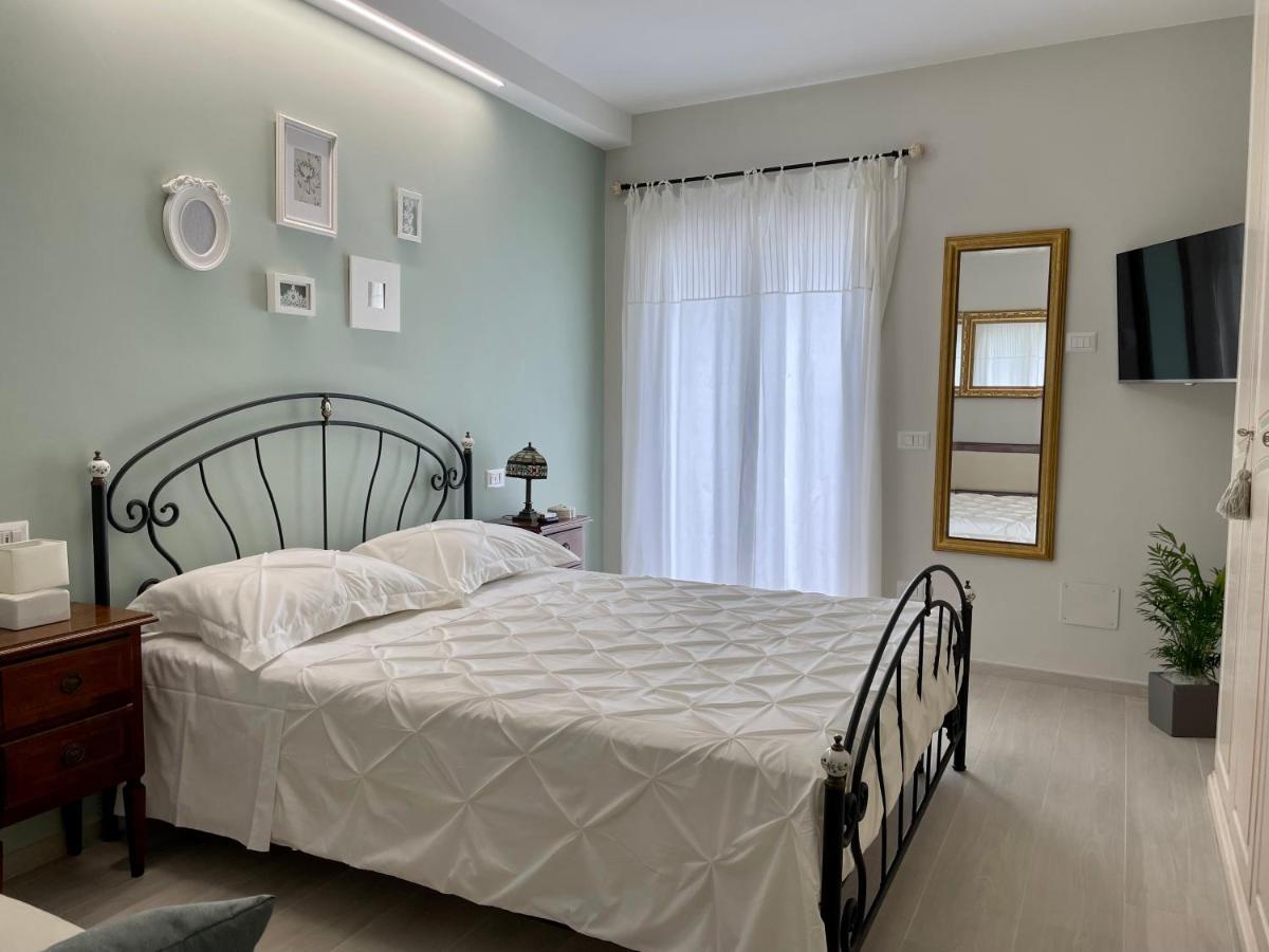Otium Rooms / Camere E Appartamenti Morrovalle ภายนอก รูปภาพ