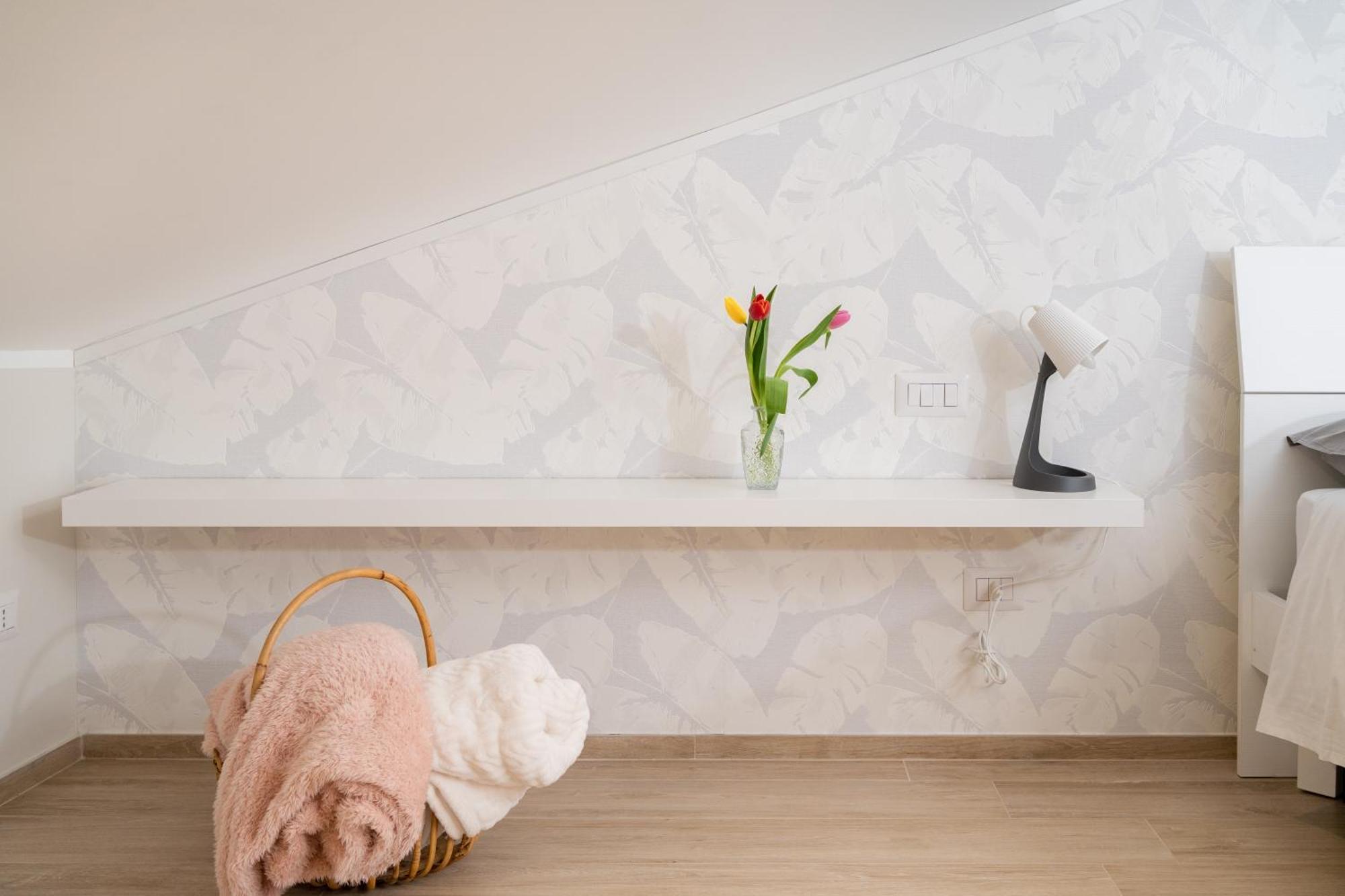Otium Rooms / Camere E Appartamenti Morrovalle ภายนอก รูปภาพ